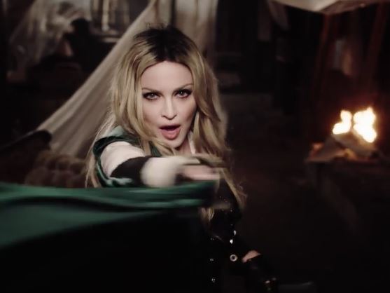 Madonna : avec Ghosttown la «reine de la pop» fait un carton!