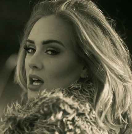 Adele dévoile son nouveau titre ”Hello”