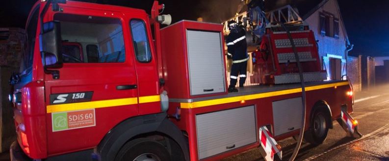 Incendie à Auneuil : douze génisses sauvées des flammes, deux euthanasiés
