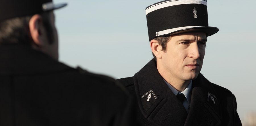 Canet endosse l’uniforme d’un gendarme qui créé la psychose dans l’Oise