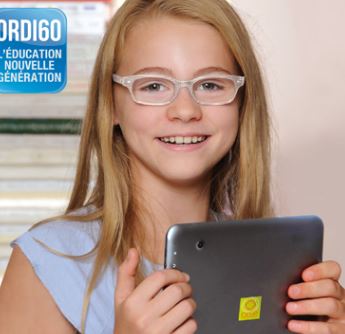 Les collégiens isariens recoivent leur tablette Ordi60.