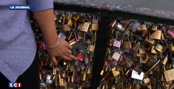 Paris : les cadenas d’amour du Pont des Arts, disparaissent lundi