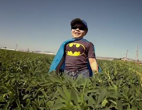“Batkid Begins” : le trailer du documentaire sur un enfant atteint d’une leucémie