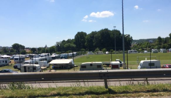 Nogent-sur-Oise : Les gens du voyage s’installent stade du Moutiers