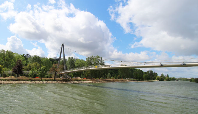 Creil : La passerelle Nelson-Mandela, enfin inaugurée
