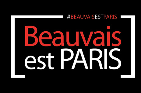 Place  Jeanne-Hachette à Beauvais:  près de 200 personnes rendent hommage aux victimes des attentats