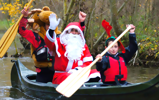 Le père Noël en kayak à Montataire