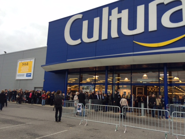 Nicolas Sarkozy était très attendu ce lundi à Cultura à Saint-Maximin