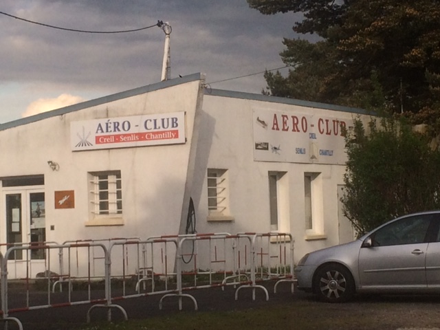 Aéro-club de Creil : trois pilotes trouvent la mort lors d’une collision en vol en Espagne