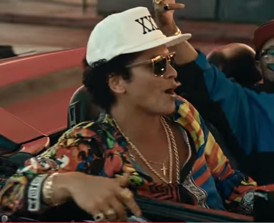 Bruno Mars est de retour avec le clip « 24K Magic »
