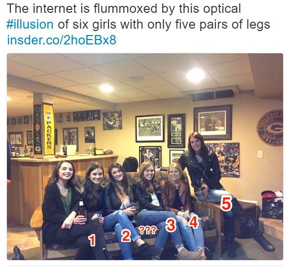 6 femmes et 5 paires de jambes : la photo qui rend fou le web