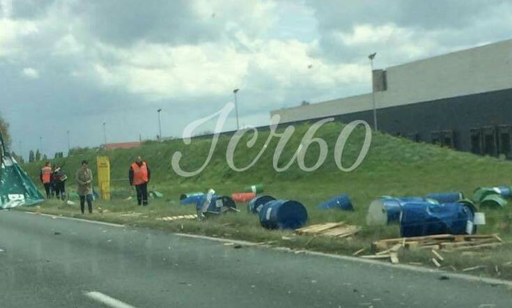 Bresles : Deux poids lourds se percutent sur la RN31