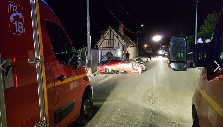 Un accident à troissereux : quatre personnes blessées, éjectées de leur véhicule (Vidéo)