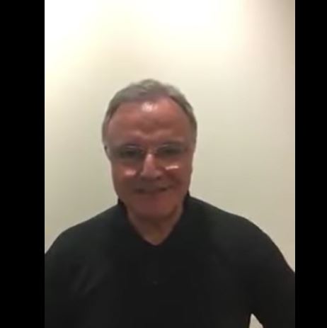 Alain Afflelou à Beauvais pour soutenir Francois Fillon