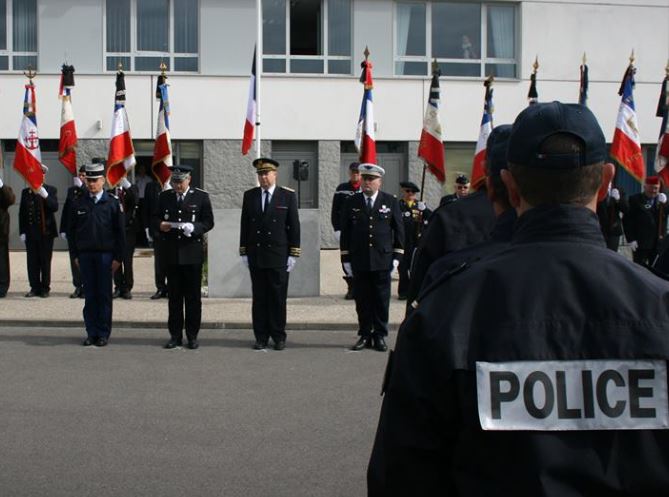 Hommage du préfet de l’Oise au capitaine Xavier Jugelé, tué sur les Champs Elysées