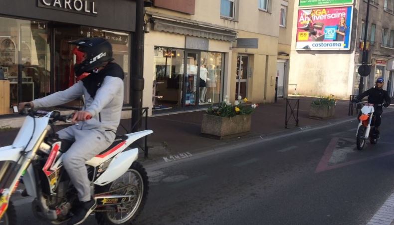 Rodéo sauvage dans le centre ville de Creil