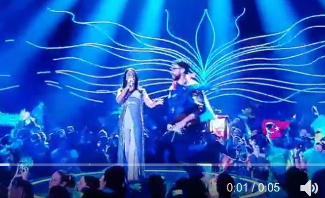 Eurovision : les fesses les plus tweeter de la soirée