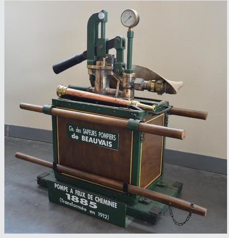 Beauvais : une pompe à feux de cheminée modèle 1885 mise aux enchères 500 €