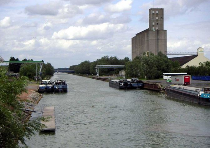 Oise: les secours sont à la recherche d’un homme dans le Canal du Nord