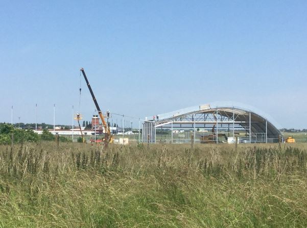 Beauvais-Tillé : les bâtiments de l’ IGN commencent à prendre forme sur l’aéroport.
