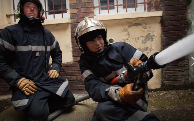 Incendie à Compiègne : deux personnes incommodées par les fumées ont été transportées à l’hospital