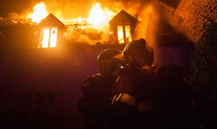Deux maisons ravagées par la foudre cette nuit dans l’Oise