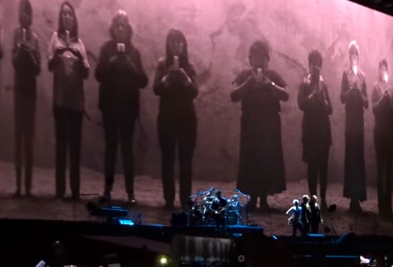 U2 au stade de France : Pattie Smith invitée surprise du Joshua Tree Tour