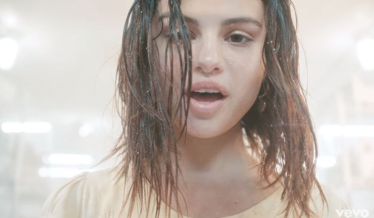 Selena Gomez “Fetish” en duo avec Gucci Mane, découvrez le clip !