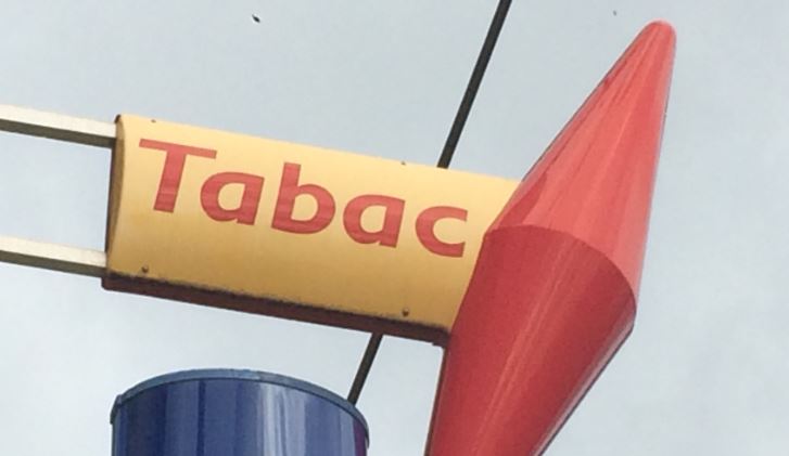 C’est dans les Hauts-de-France que les habitants fument le plus.