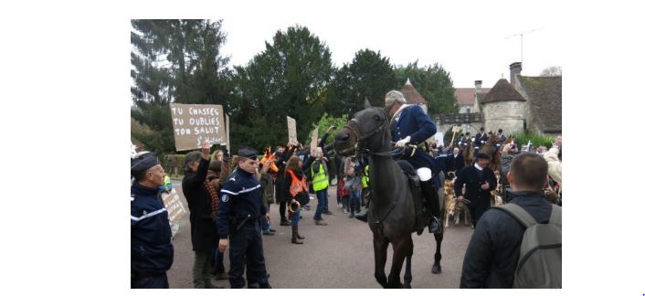 Compiègnois : manifestation contre la vénerie