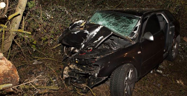Puiseux le Hauberger : un automobiliste grièvement blessé après avoir percuté un arbre