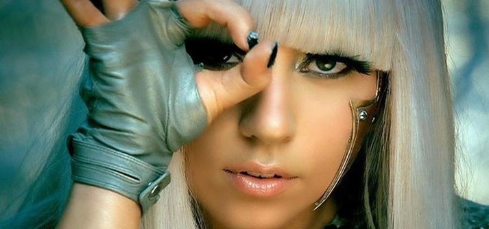 Lady Gaga s’est fiancée en secret avec son agent !
