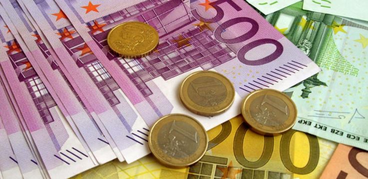 Smic, tarifs dentaires, prix de l’essence… Ce qui change au 1er Janvier 2018