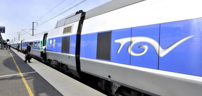 Il tente de s’immoler avec du rosé en sortant d’un TGV Lille-Lyon