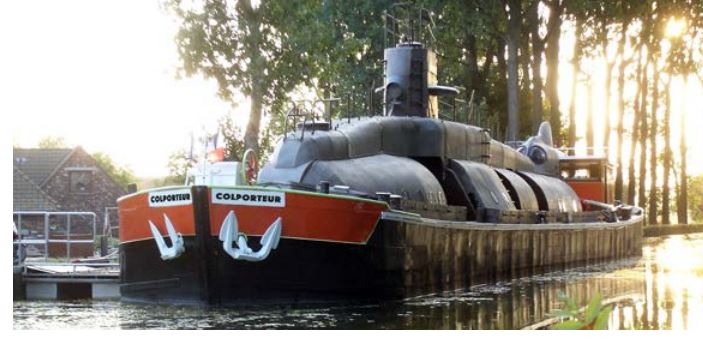 Un sous-marin fait escale à Creil