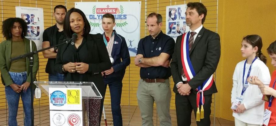 Laura Flessel à Monchy-Saint-Eloi, honore les classes olympiques !