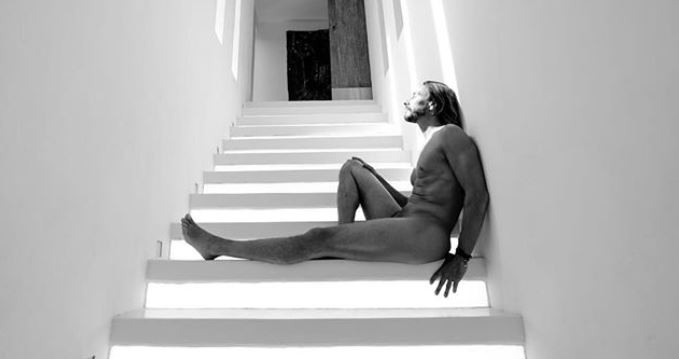 Bob Sinclar entièrement nu sur Instagram