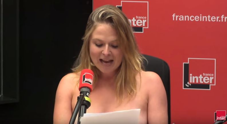 La compiègnoise Constance, seins nus sur France Inter 