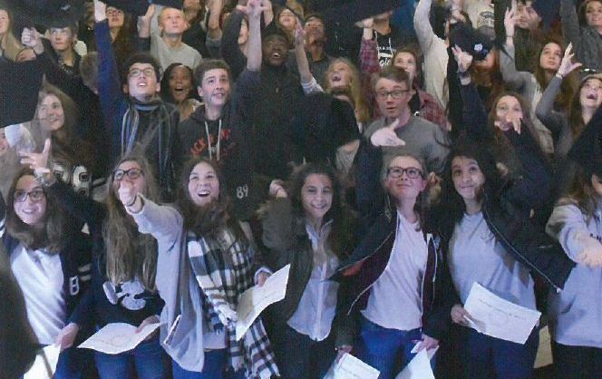 Groupe scolaire Sévigné de Compiègne : une rentrée en bleu et blanc !