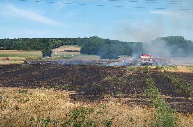 Crépy-en-Valois : feu de chaume à Emeville sur 8 hectares