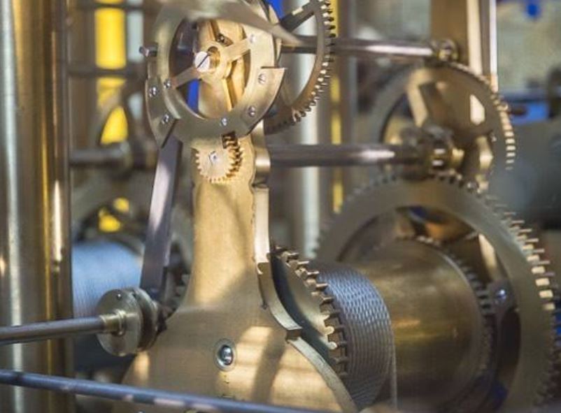 Beauvais : découvrez l’horloge astronomique de la cathédrale Saint-Pierre !