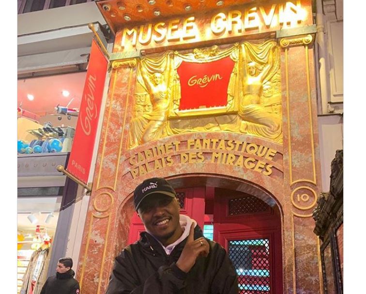 Soprano le petit mec des quartiers Nord de Marseille, rentre au musée Grévin.