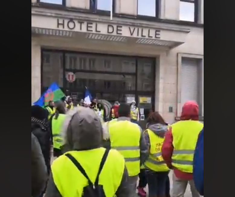 Beauvais : les gilets jaunes toujours mobilisés, attendent Edouard Philippe en visite ce lundi !