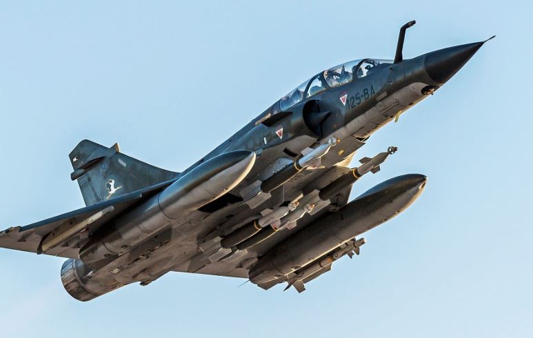 Forte détonation dans l’Oise : un rafale franchit le mur du son, la population inquiète !