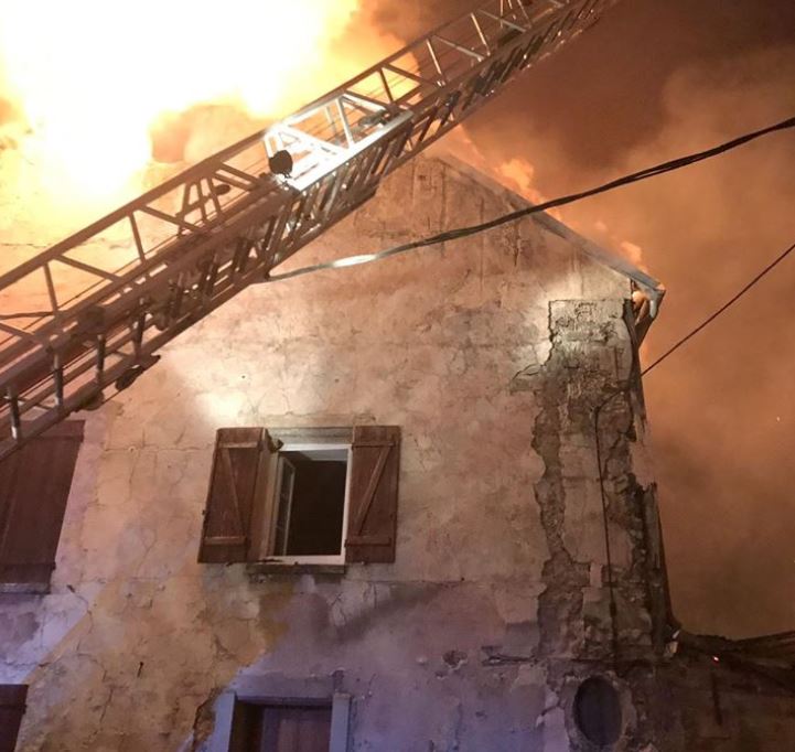 Acy en Multien : violent incendie avenue de la Libération.