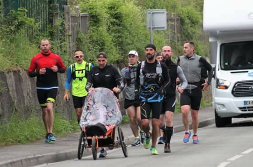 Frédéric, policier au commissariat de Beauvais, court pour Chloé !