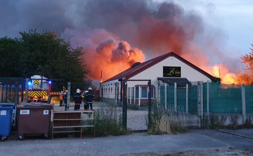 Beauvais : un incendie se déclare près d’un club libertin