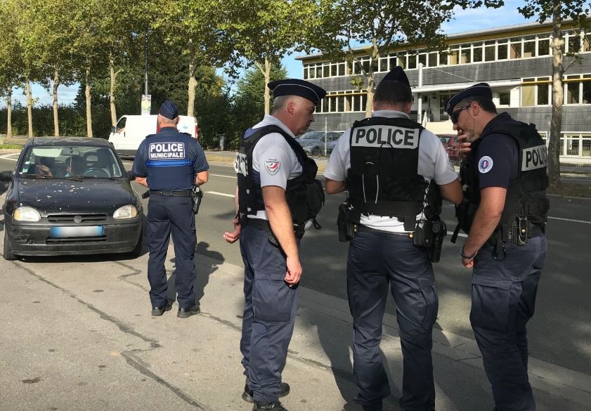 Opération de contrôle routier surprise à Beauvais